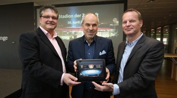 Left to Right: Dirk Backofen, Deutsche Telekom; Wolfgang Holzhaeuser, Bayer 04 Leverkusen; and Michael Ganser, Cisco; at the press conference announcing the installation of Cisco Connected Sports Solutions at BayArena.