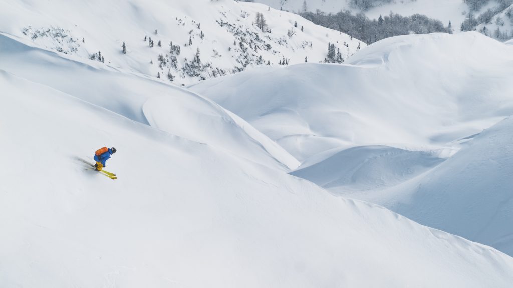 Challenges: Analyze events across 10 network fabris; align network events with incident management workflows; improve efficiency and responsiveness of IT Ops