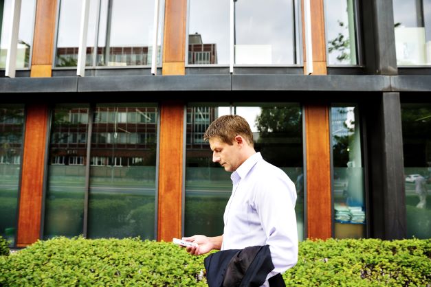 Using Cisco Controllers to Meet Financial Regulatory Requirements