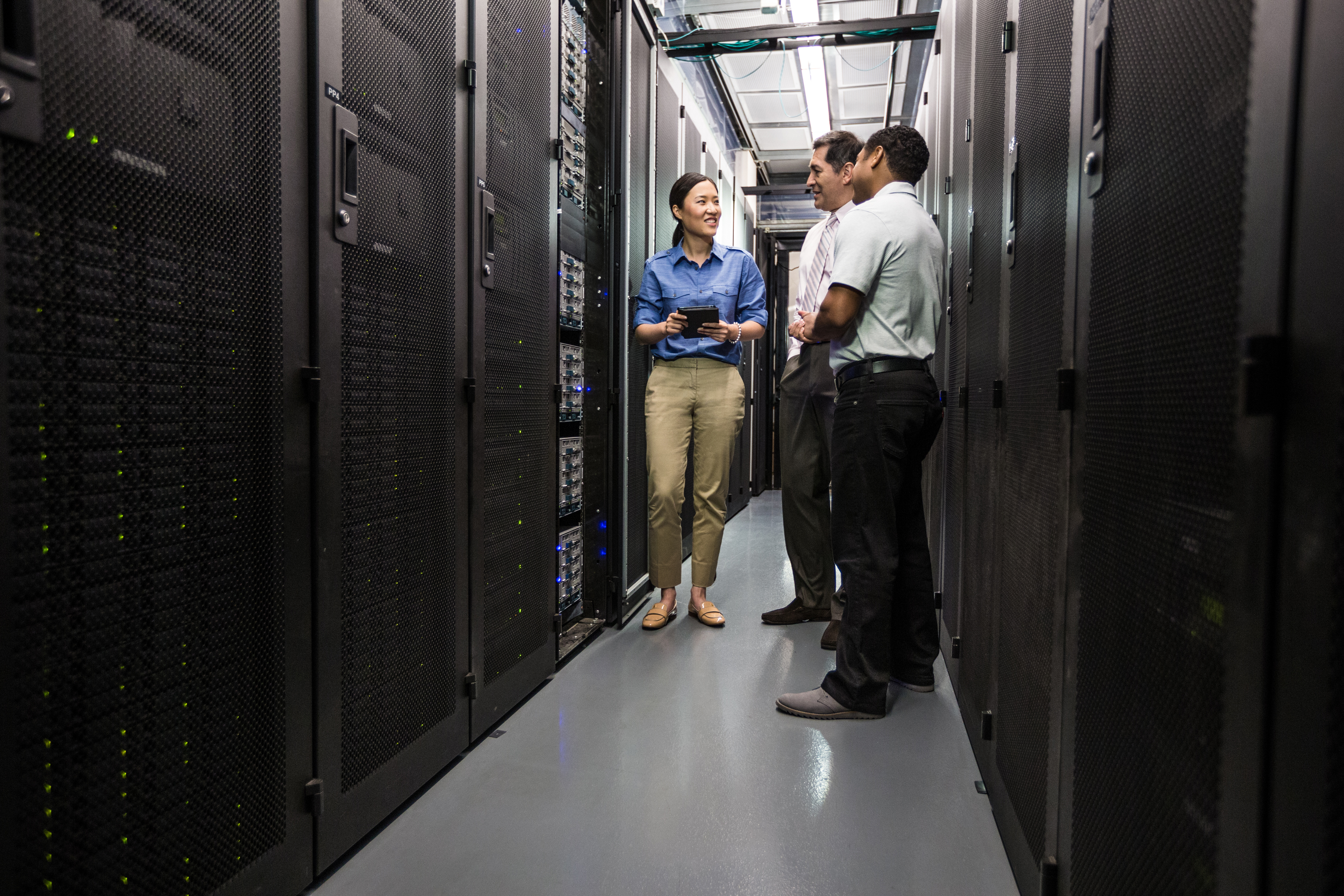 End-to-end Security Management for the Next-generation Data Center with ...